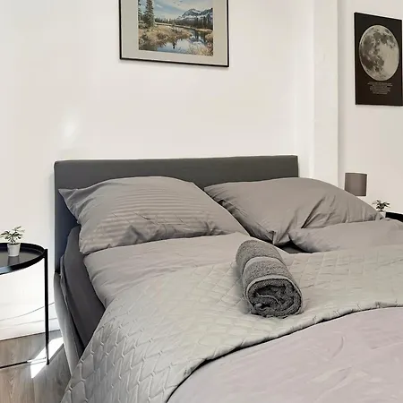 Appartement Gruppenloft Kicker & 14 Gaeste *